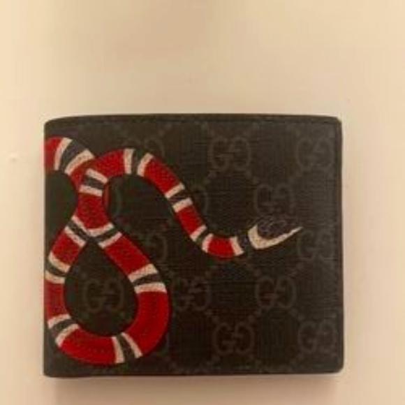 Gucci Men'sSnake Wallet